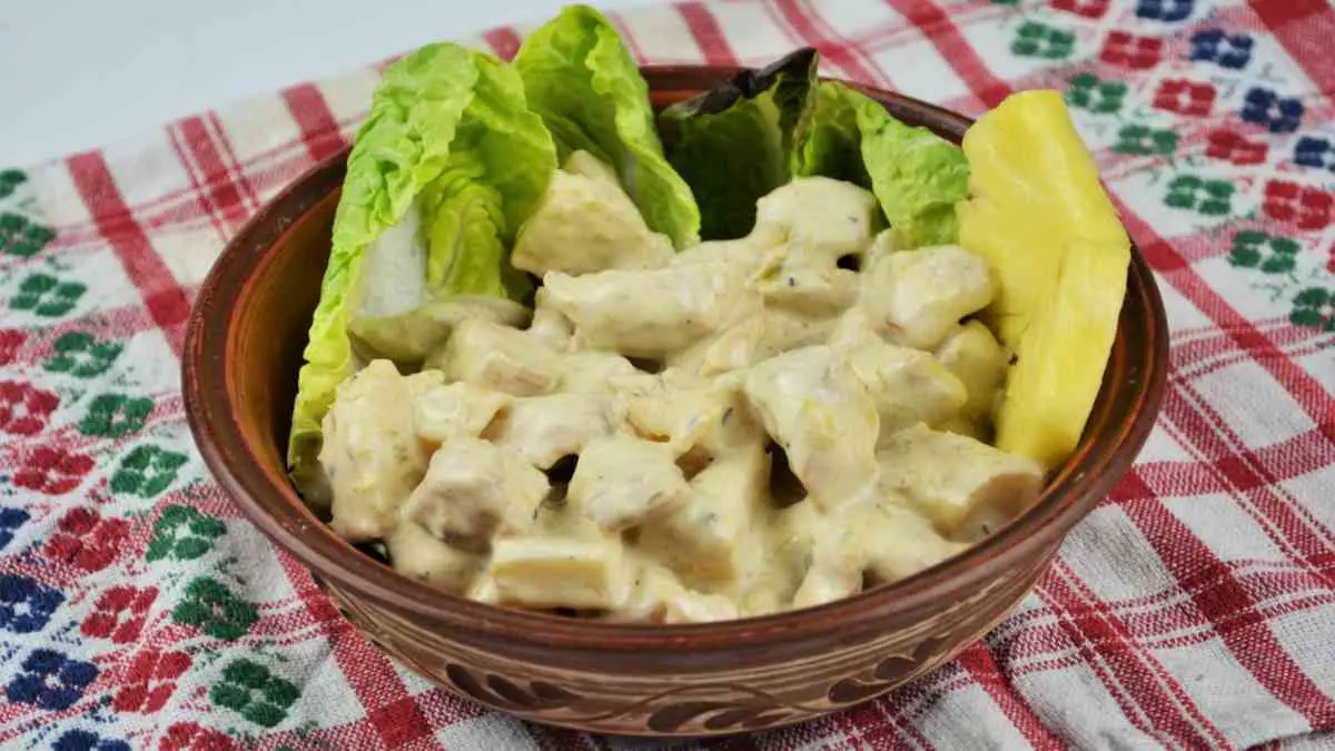 Chicken Breast with Pineapple and Mayonnaise