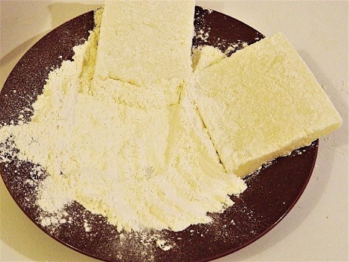 Sweet Fried Semolina Pudding Recipe-Semolina Pudding Slice in Wheat Flour Semolina Pudding Slice in Wheat Flour