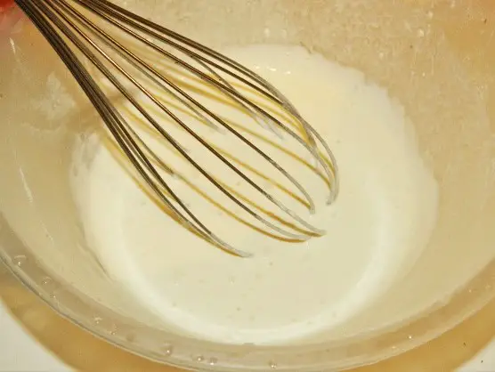 Best Creamy Mushroom Pasta Recipe-Mixing Wheat Flour and Single Cream