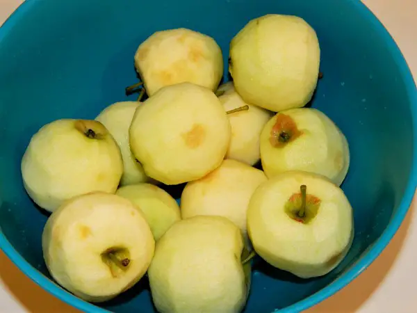 Best Easy Apple Cake Recipe-Peeled Apples in Bowl