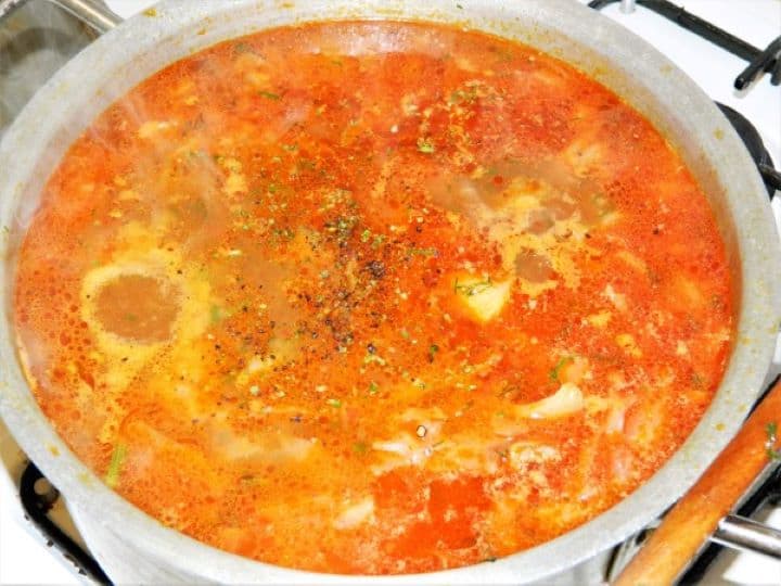 Boiled and Seasoned Cabbage Soup in the Pot