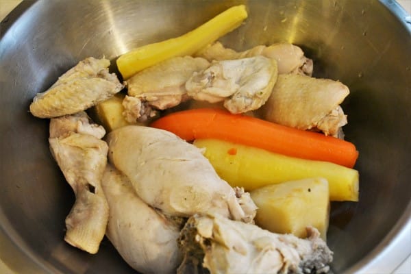 Best Creamy Chicken Soup Recipe-Boiled Chicken With Vegetables in the Bowl