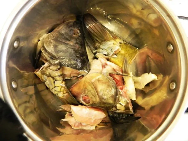 Best Fish Soup Recipe-Carp Fish Head and Tail in a Soup Pot