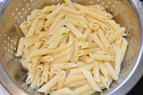 Easy Cold Pasta Salad Recipe-Boiled Penne Paste in Colander