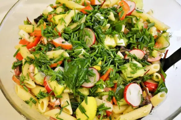 Easy Cold Pasta Salad Recipe-Salad in Glass Bowl