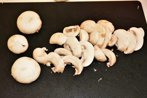 Best Turkey Stew Recipe-Slicing Mushrooms