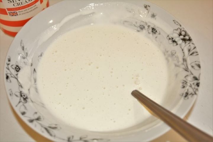 Best Turkey Stew Recipe-Stew Thickener in the Bowl Stew Thickener in the Small Bowl