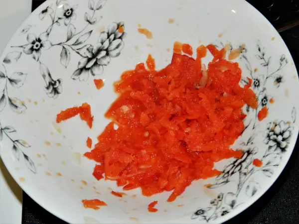 Creamy Kohlrabi Soup Recipe-Grated Kapia Pepper