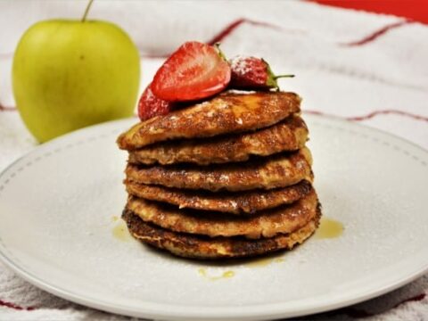 Easy Cinnamon Apple Pancakes Recipe