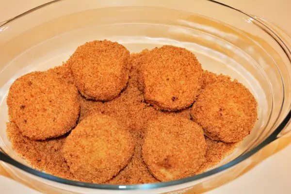 Best Plum Dumplings Recipe-Boiled Dough Balls Rolled in Fried Breadcrumbs