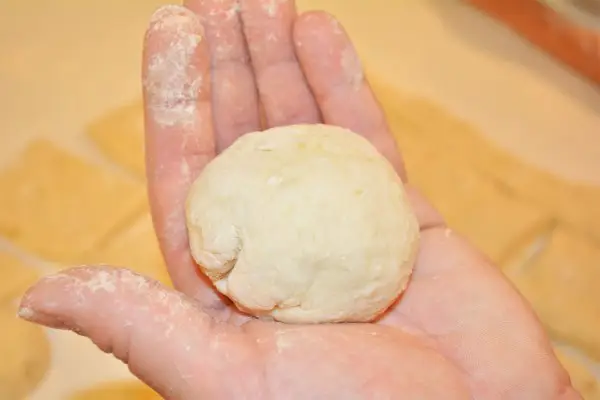 Best Plum Dumplings Recipe-Roll the Dough Square to Make a Ball