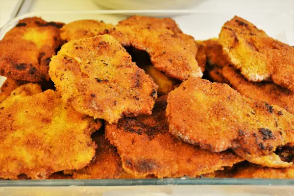 Fried Breaded Pork Chops Recipe-Fried Golden Chops Ready to Serve
