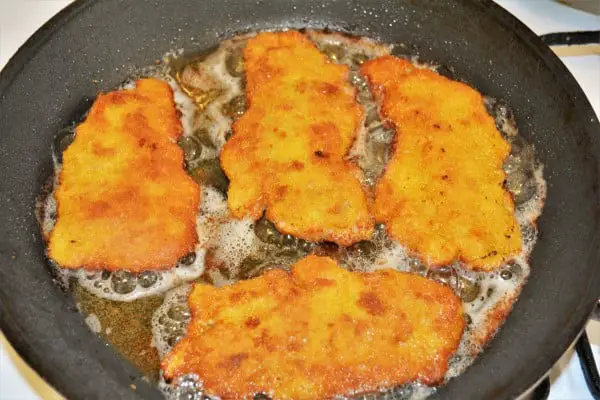 Fried Breaded Pork Chops Recipe-Shallow Frying Golden Pork Chops in the Pan