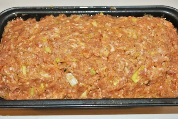 Basic Easy Meatloaf Recipe-Meatloaf Ready to Bake
