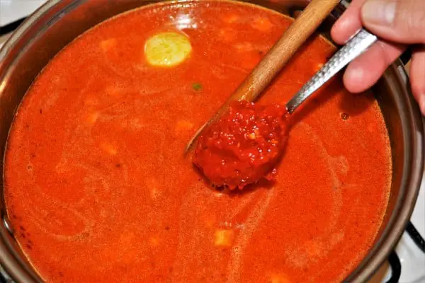 Best Green Pea Soup Recipe-Put Paprika Paste in Soup