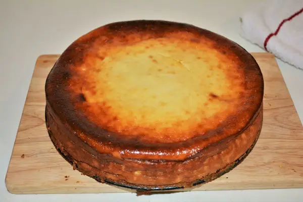 The Best Russian Cheesecake Recipe - Ready to Serve