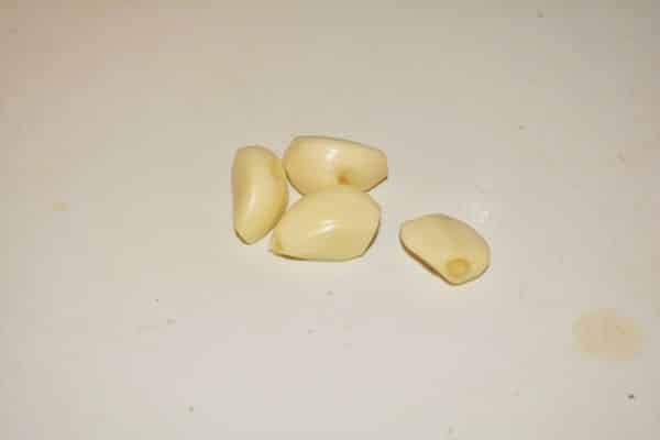 Easy Homemade Refried Beans Recipe-Cleaned Garlic Cloves