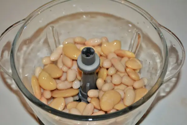 Easy Homemade Refried Beans Recipe-White Beans in the Electric Chopper