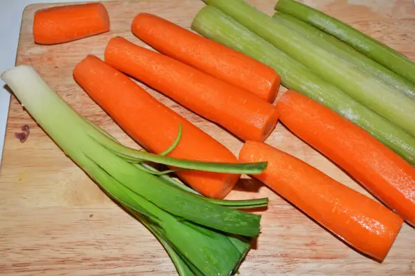 Best Meat Jelly Recipe-Leak, Carrots and Celery Stalks