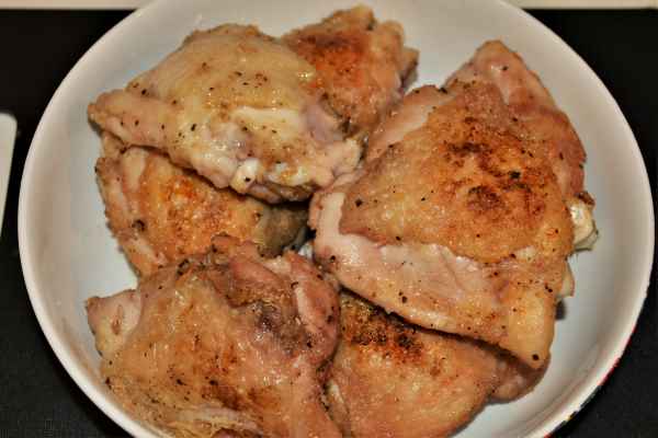 Best Chicken Casserole Recipe-Fried Chicken Thighs in the Bowl