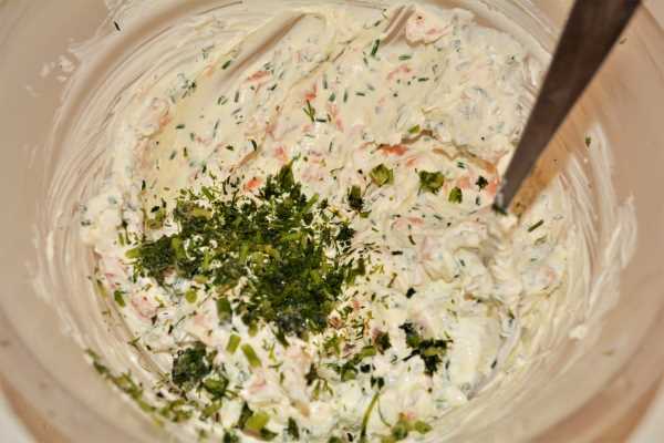 Best Smoked Salmon Cream Cheese Recipe-Seasoning the Spread With Chopped Dill