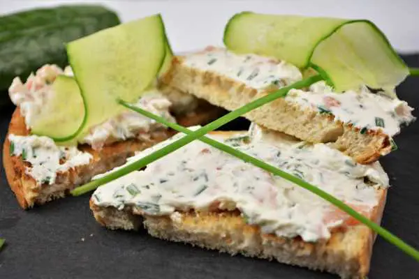 Best Smoked Salmon Cream Cheese Recipe-Served on Toast With Cucumber Thin Slices
