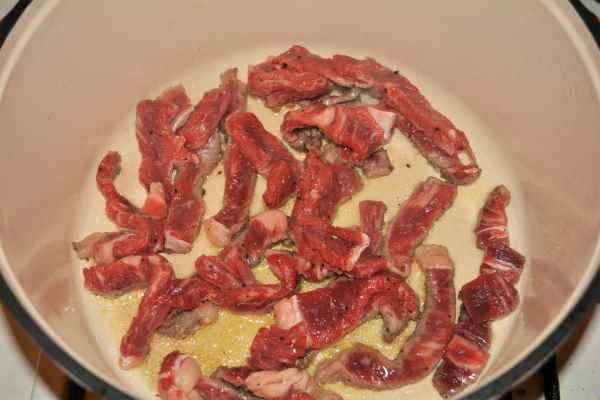 Best Homemade Beef Stroganoff Recipe-Frying Ribeye Strips in the Pot