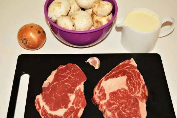 Best Homemade Beef Stroganoff Recipe-Ingredients