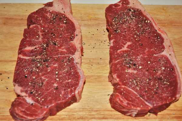 Easy Pan-Fried Steak Recipe-Seasoned Beef Sirloin Steaks With Sea Salt and Ground Pepper