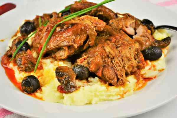 Best Turkey Cacciatore Recipe-Served on Plate With Mashed Potatoes