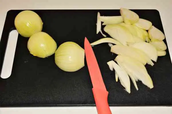 Dutch Oven Turkey Tenderloin Recipe-Sliced Onions