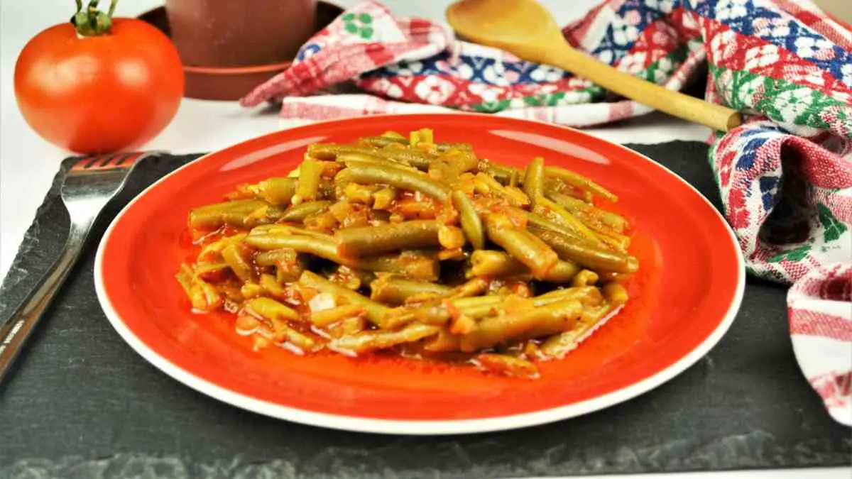 Green Beans in Tomato Sauce-Served on Plate
