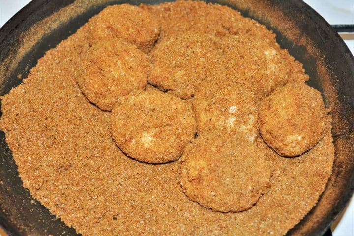 Best Cottage Cheese Dumplings-Cheese Dumplings Covered With Fried Sweet Breadcrumbs in the Pan Fluffy Túrógombóc evenly coated in sweet golden toasted breadcrumbs in the pan.