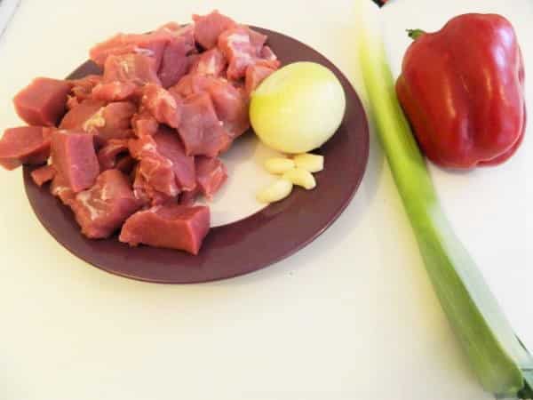 Best Lamb Stew Recipe-Lamb Meat, Onion, Red Bell Pepper, Leek and Garlic