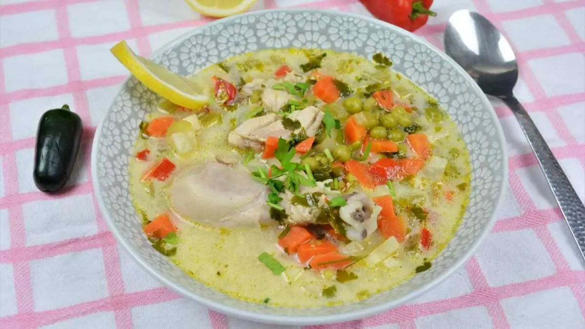 Creamy Chicken Soup With Vegetables