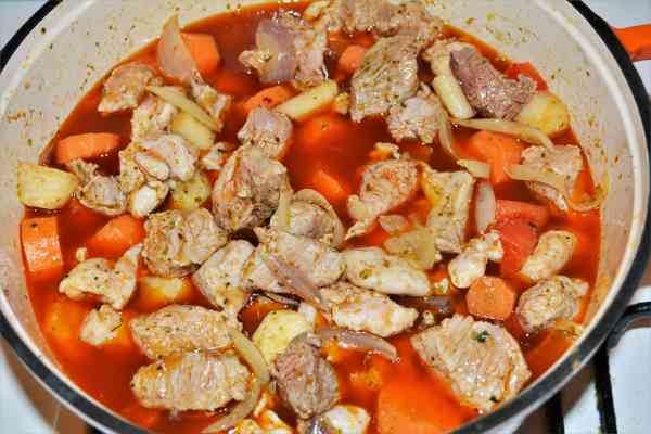 Meatloaf Pate Recipe-Simmering the Stew in the Dutch Oven