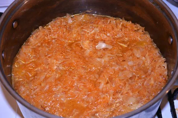 Layered Sauerkraut Casserole-Simmering Sauerkraut in the Pot