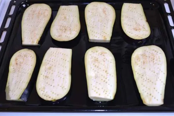 Eggplant With Minced Pork-Eggplant Slices in the Baking Tray