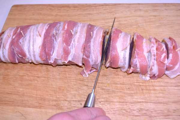 Bacon Wrapped Pork Medallions-Slicing the Bacon Wrapped Tenderloin