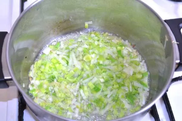 Vegetable Rice Pilaf Recipe-Frying Sliced Leek in the Pot