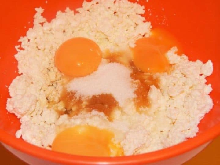 Cottage Cheese Donuts-Cottage Cheese With Eggs, Sugar and Vanilla Cottage Cheese with Eggs, Sugar and Vanilla in the Bowl