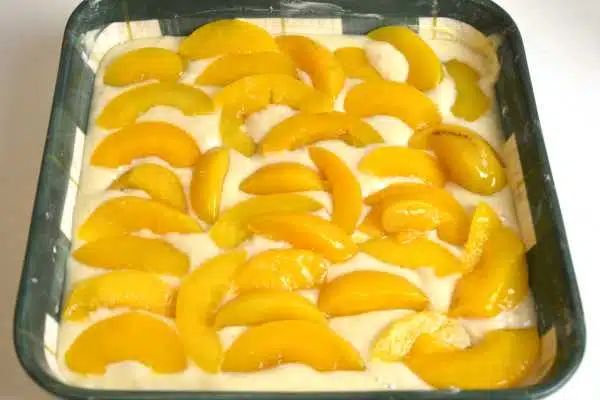 Old-Fashioned Peach Cake Recipe-Peach Slices on the Batter