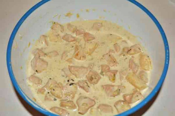 Chicken Breast With Pineapple-Ready to Serve Chilled chicken breast with pineapple salad tossed in creamy dressing and ready to serve.