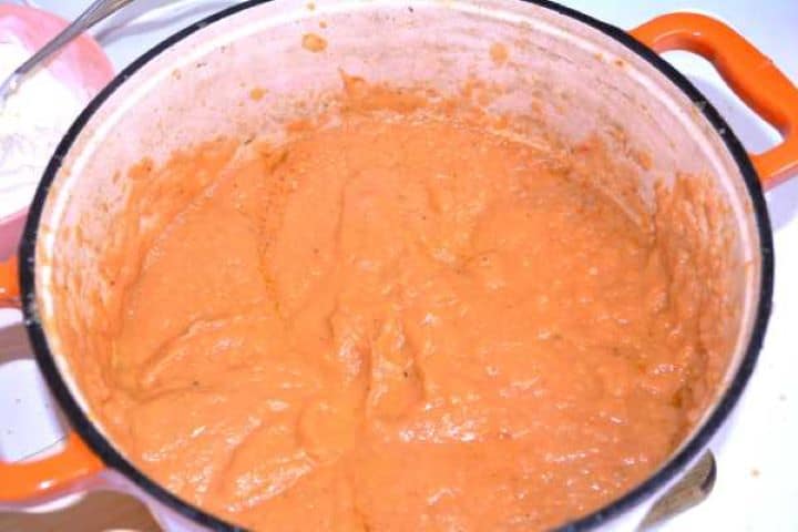 Mashed Smooth, creamy Hungarian vadas sauce puréed with sour cream, mustard, and lemon juice.