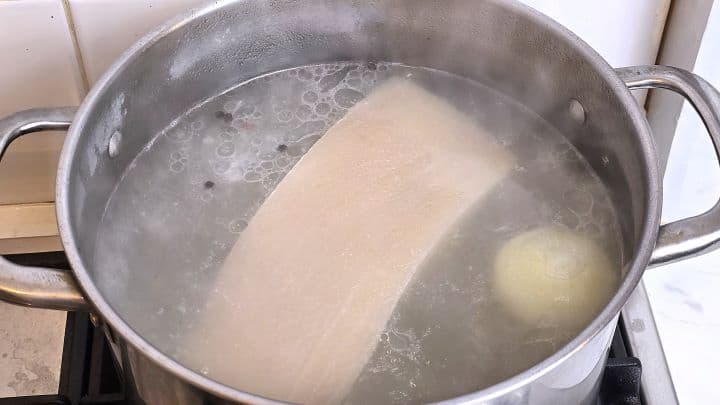 Simmering Pork Belly in the Pot