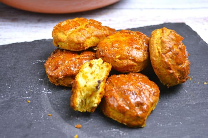 Six Hungarian Crackling Scones Served on Black Platter