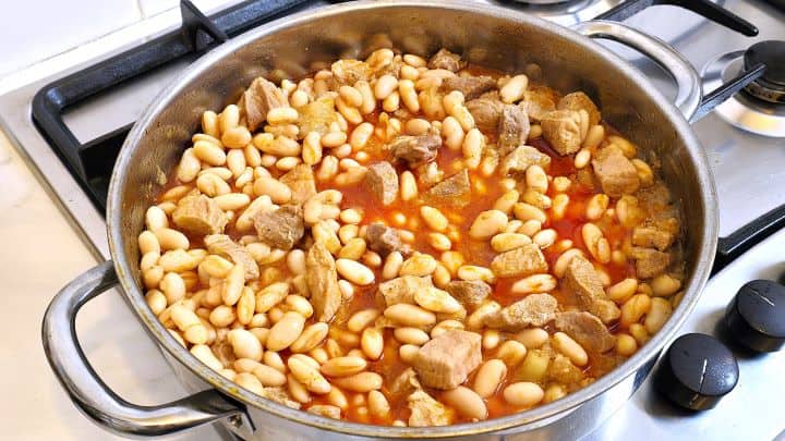 Cannellini Beans in the Pork Stew