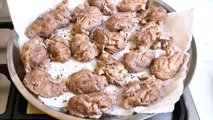 Salt and Pepper Seasoned Cooling Boiled Pork Brains